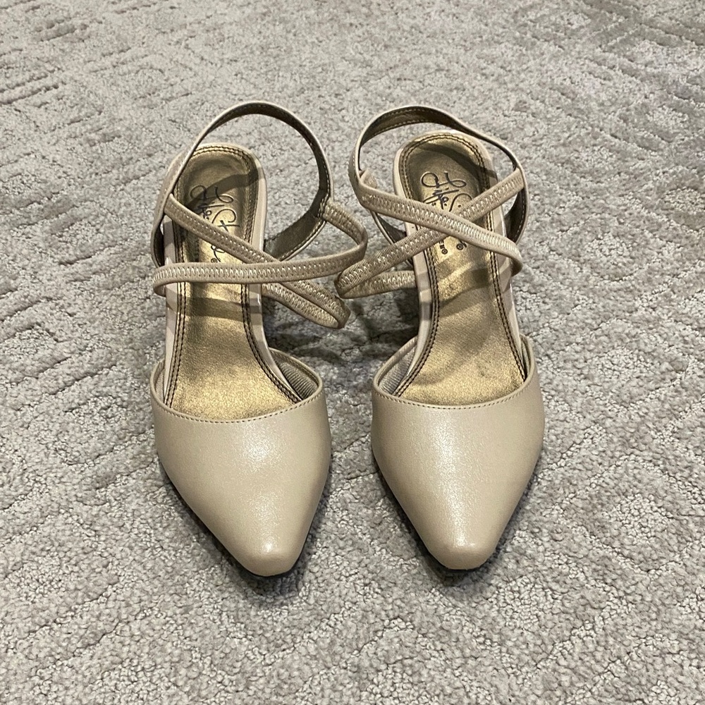 Life Stride Nude Pointed-Toe Strappy Heels